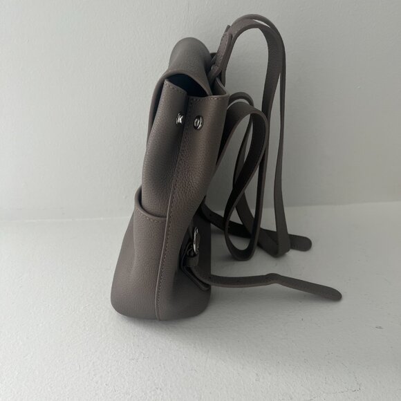 Used Quince Italian Leather Small Backpack Color Mink, Taupe Leather Backpack - Picture 5 of 15